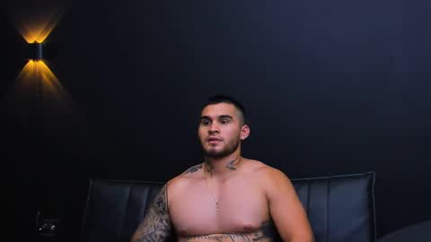 Snapshot of jacobsthorm chatting on 02.04.25 jacobsthorm online show from 02.04.25