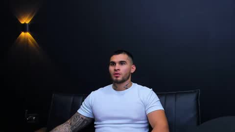 Snapshot of jacobsthorm chatting on 02.08.25 jacobsthorm online show from 02.08.25