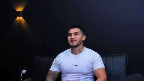 Snapshot of jacobsthorm chatting on 02.19.25 jacobsthorm online show from 02.19.25