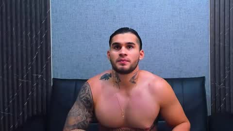 Snapshot of jacobsthorm chatting on 10.04.25 jacobsthorm online show from 10.04.25