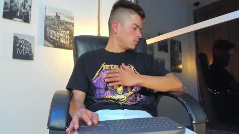 Snapshot of jacobstones_ chatting on 01.20.25 JACOB STONES online show from 01.20.25