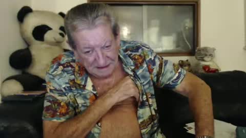 Snapshot of jacques_de_france chatting on 03.10.25 Jacques online show from 03.10.25