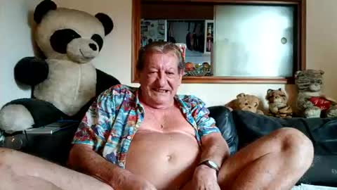 Snapshot of jacques_de_france chatting on 07.21.26 Jacques online show from 07.21.26