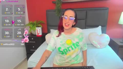 Snapshot of jadde13 chatting on 12.19.24 Jadde online show from 12.19.24