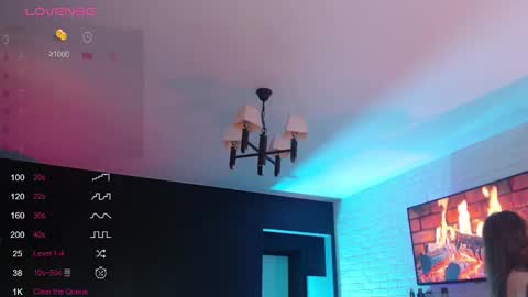 Snapshot of jade__swift chatting on 11.02.25 Jade online show from 11.02.25