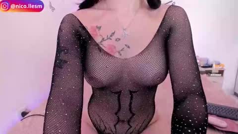 Snapshot of jade__weed chatting on 10.26.25 online show from 10.26.25