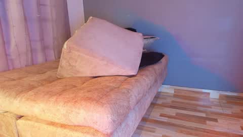  Jade Brunete  online show from 04.17.26