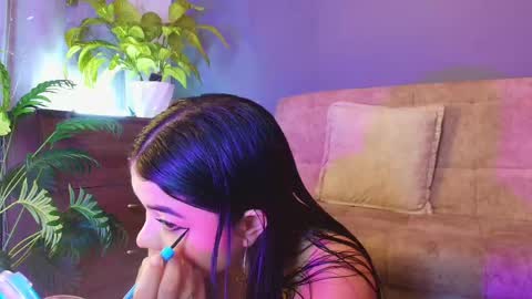 Snapshot of jade_brunnette chatting on 06.08.26 Jade Brunete online show from 06.08.26