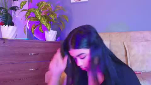 Snapshot of jade_brunnette chatting on 06.10.26 Jade Brunete online show from 06.10.26