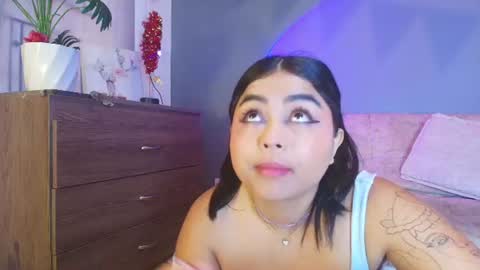 Snapshot of jade_brunnette chatting on 06.24.26 Jade Brunete online show from 06.24.26