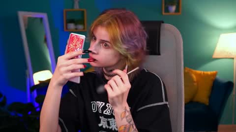 Snapshot of jade_castle chatting on 02.04.25 jade_castle online show from 02.04.25