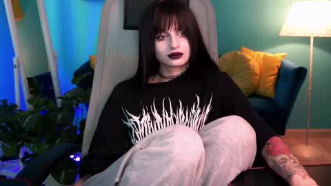 Snapshot of jade_castle chatting on 03.01.25 jade_castle online show from 03.01.25