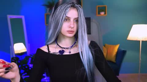 Snapshot of jade_castle chatting on 10.26.25 jade_castle online show from 10.26.25