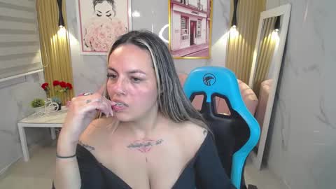 Jade  online show from 09.20.25