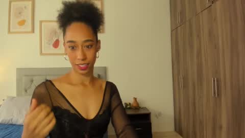 Jade smile online show from 10.18.25
