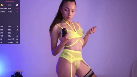 Jade Paris online show from 11.13.25