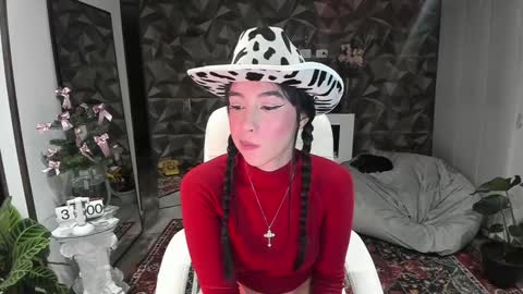 Jade  independent model online show from 12.07.24