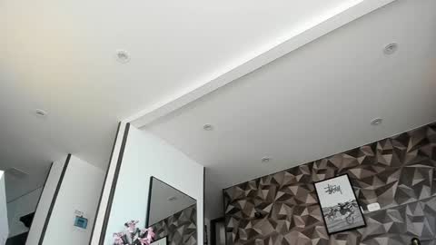 Jade  independent model online show from 12.17.24