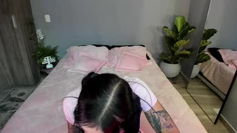 Jade  independent model online show from 01.09.25