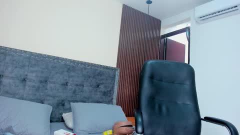 karlla scarlet online show from 02.24.26