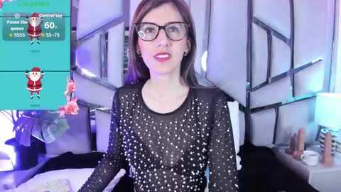 Snapshot of jade_white_ chatting on 12.15.25 jade white online show from 12.15.25