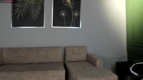 JADE EVANS online show from 03.11.25