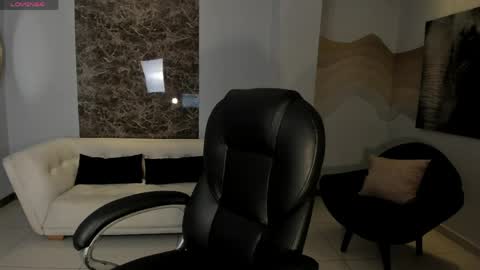 JADE EVANS online show from 04.11.26