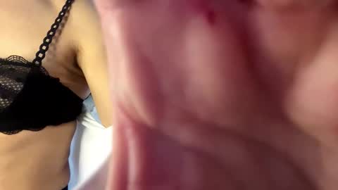 Snapshot of jadeexxa chatting on 11.11.25 Jade online show from 11.11.25