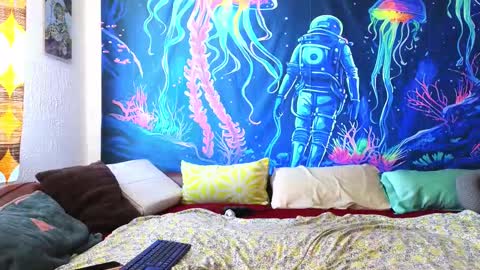 Snapshot of jadelin_min chatting on 02.19.25 Jadelin Min online show from 02.19.25