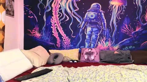 Snapshot of jadelin_min chatting on 03.03.25 Jadelin Min online show from 03.03.25