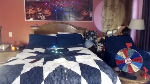 Jade online show from 10.14.25