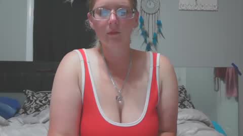 Snapshot of jadeluv chatting on 09.26.25 JadeLuv online show from 09.26.25