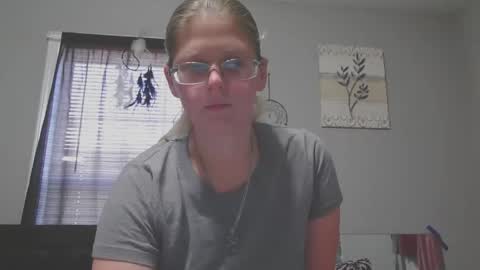 JadeLuv online show from 12.20.25