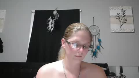 JadeLuv online show from 02.20.26