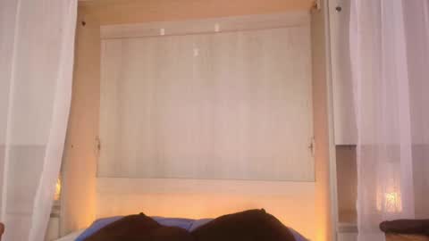 Snapshot of jademuller_ chatting on 09.25.25 JADE online show from 09.25.25