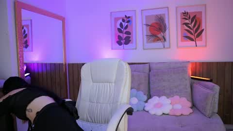 Snapshot of jadesummerr chatting on 06.19.26 Jade Summer online show from 06.19.26
