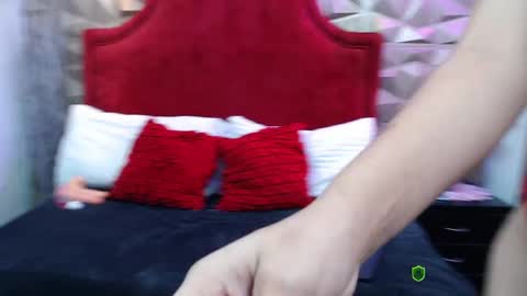 Elara online show from 04.11.26