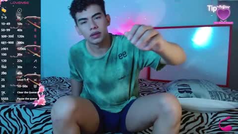 Snapshot of jaedasky_ chatting on 09.12.25 javi15 online show from 09.12.25