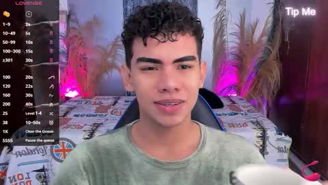 Snapshot of jaedasky_ chatting on 12.16.25 javi15 online show from 12.16.25