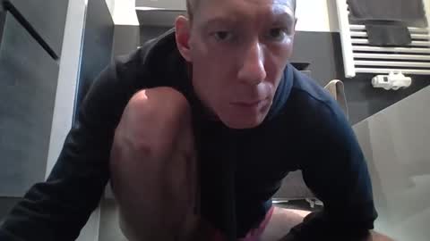 Snapshot of jak_81 chatting on 12.07.24 jak_81 online show from 12.07.24