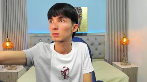 Snapshot of jake_evanss_ chatting on 09.09.25 JAKE online show from 09.09.25