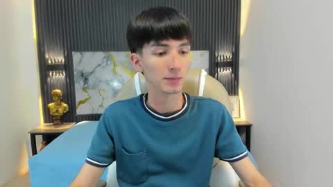 Snapshot of jake_evanss_ chatting on 10.30.25 JAKE online show from 10.30.25