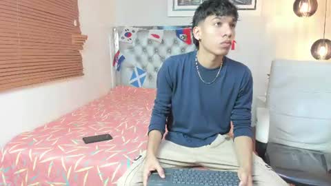 Snapshot of jake_falcon chatting on 06.18.26 jake_falcon online show from 06.18.26