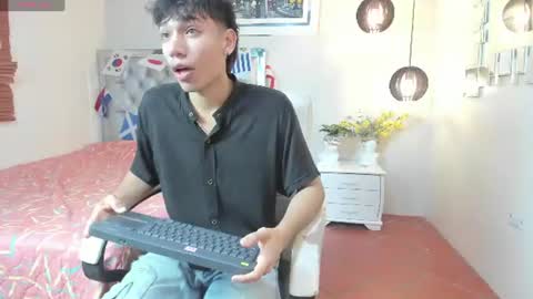Snapshot of jake_falcon chatting on 06.19.26 jake_falcon online show from 06.19.26