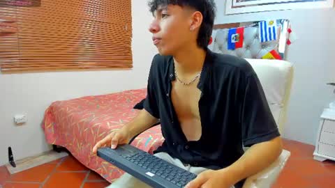 Snapshot of jake_falcon chatting on 07.23.26 jake_falcon online show from 07.23.26