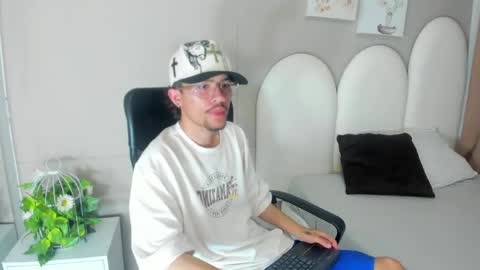Snapshot of jake_miller__ chatting on 04.30.26 Jake online show from 04.30.26