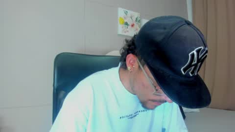 Snapshot of jake_miller__ chatting on 05.04.26 Jake online show from 05.04.26