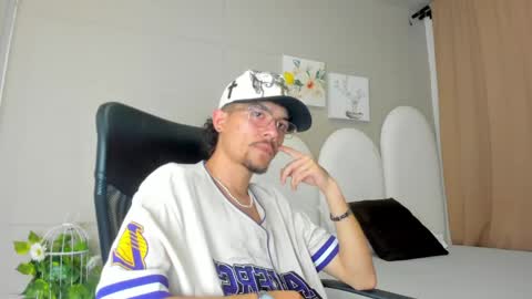 Snapshot of jake_miller__ chatting on 05.25.26 Jake online show from 05.25.26