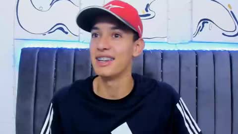 Hi guys im new 3 online show from 02.14.25