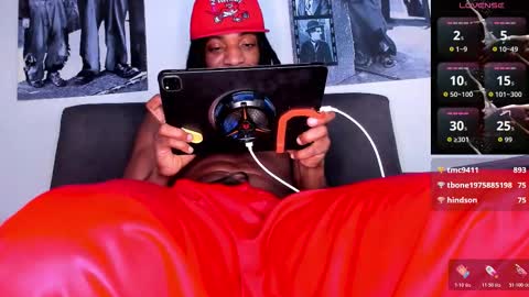 Snapshot of jamal_boseman chatting on 11.30.25 Jamal online show from 11.30.25